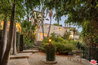 1454 Blueridge Drive, Los Angeles, CA 90210