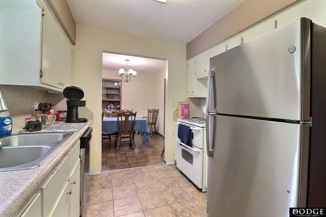 1412 Jones Drive, Fremont, NE 68025