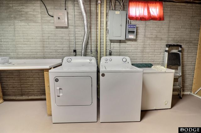 1412 Jones Drive, Fremont, NE 68025