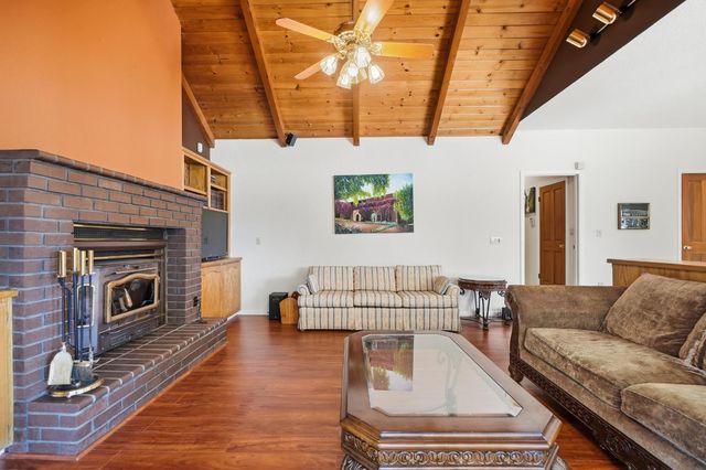 2416 Stonebrook Dr, Modesto, CA 95355