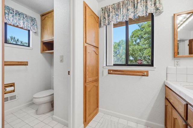 2416 Stonebrook Dr, Modesto, CA 95355