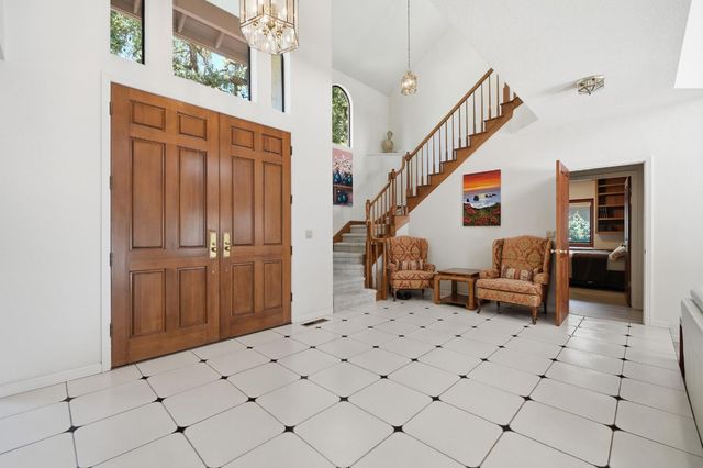 2416 Stonebrook Dr, Modesto, CA 95355