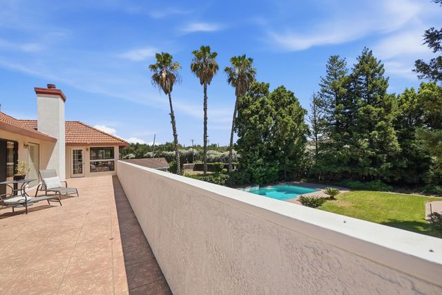 2416 Stonebrook Dr, Modesto, CA 95355