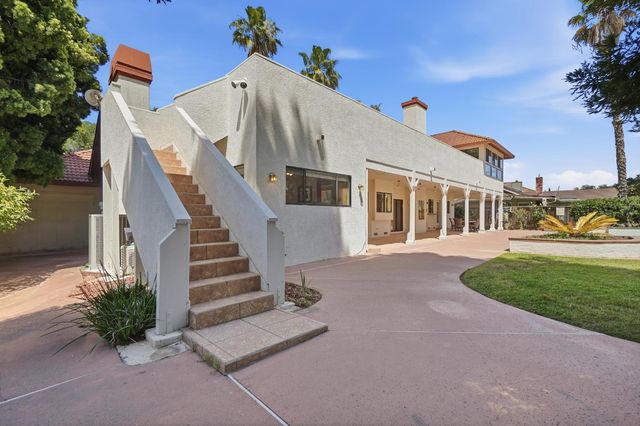 2416 Stonebrook Dr, Modesto, CA 95355
