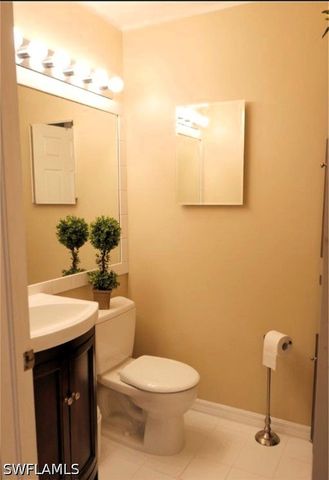 1018 Woodshire LN A209, Naples, FL 34105