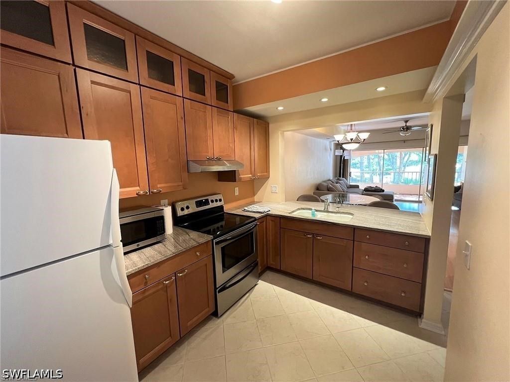 1018 Woodshire LN A209, Naples, FL 34105
