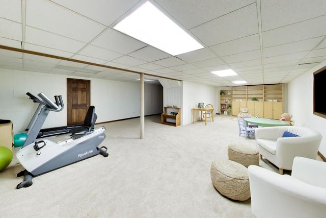 2302 Lisa Court, Palatine, IL 60067