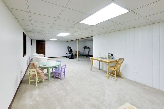 2302 Lisa Court, Palatine, IL 60067