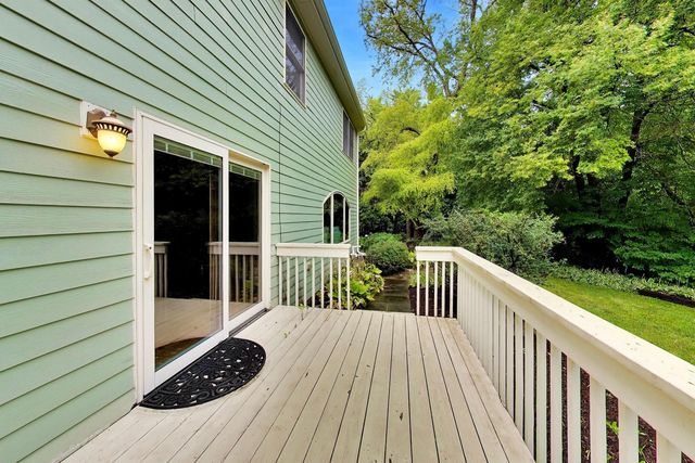 2302 Lisa Court, Palatine, IL 60067