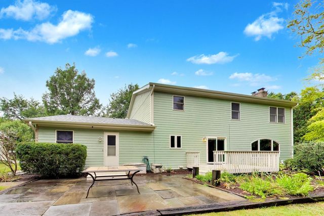 2302 Lisa Court, Palatine, IL 60067