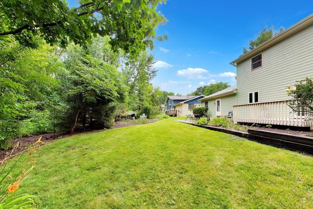 2302 Lisa Court, Palatine, IL 60067