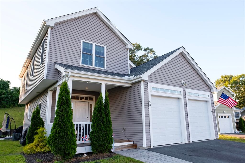 53 Candlelight Lane, Bellingham, MA 02019