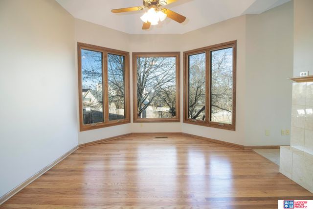 4720 Bingham Court, Lincoln, NE 68516