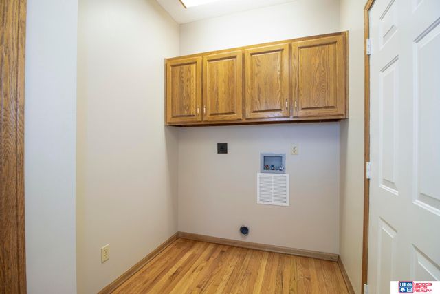 4720 Bingham Court, Lincoln, NE 68516