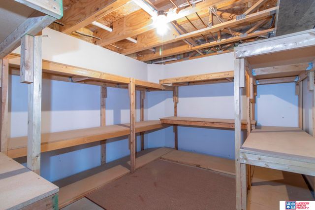 4720 Bingham Court, Lincoln, NE 68516