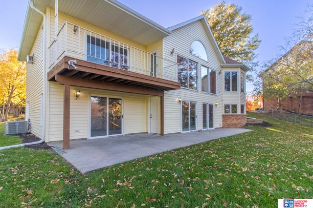 4720 Bingham Court, Lincoln, NE 68516