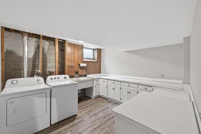 7148 Glenross Road, Woodbury, MN 55125