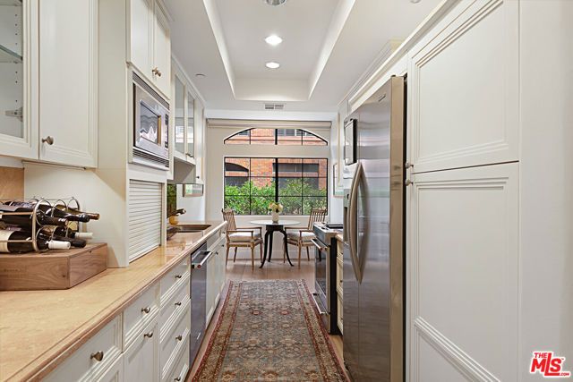 200 N Swall Drive 455, Beverly Hills, CA 90211