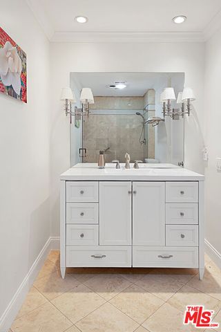 200 N Swall Drive 455, Beverly Hills, CA 90211