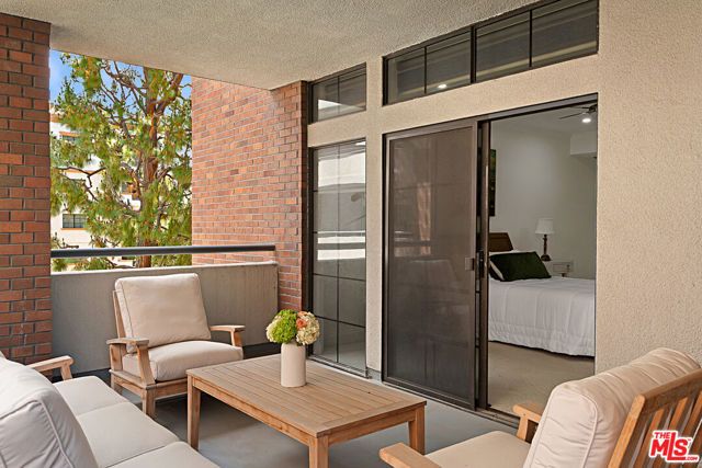 200 N Swall Drive 455, Beverly Hills, CA 90211