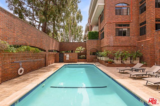 200 N Swall Drive 455, Beverly Hills, CA 90211