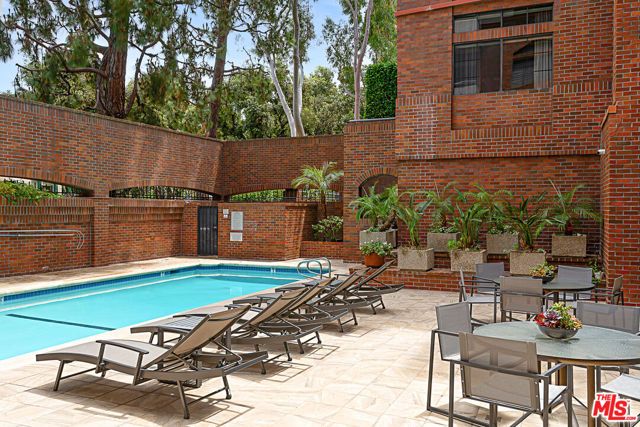 200 N Swall Drive 455, Beverly Hills, CA 90211