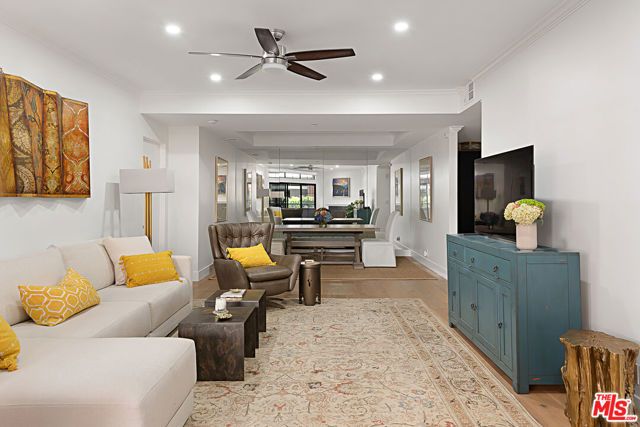 200 N Swall Drive 455, Beverly Hills, CA 90211
