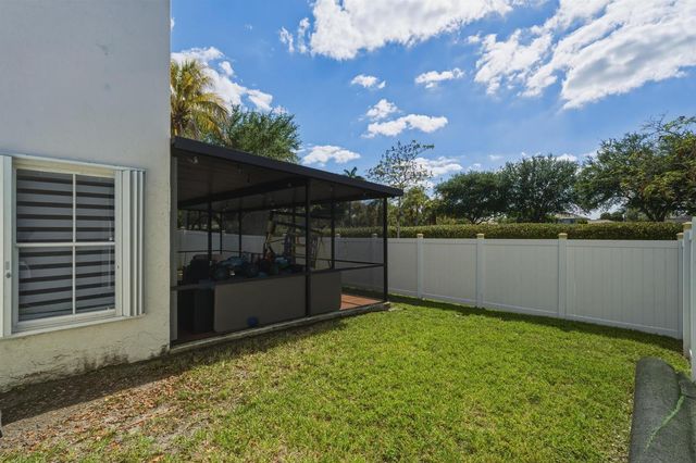 310 NW 207th Way, Pembroke Pines, FL 33029