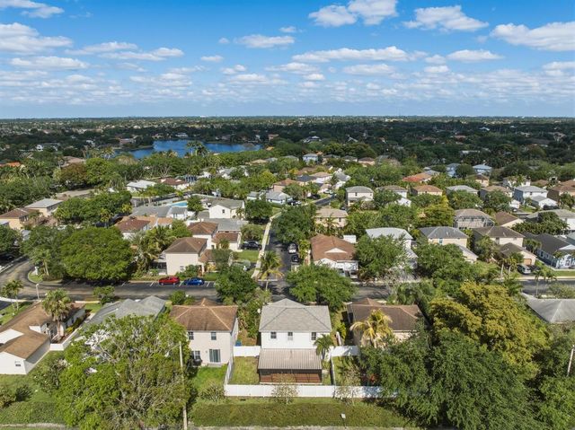 310 NW 207th Way, Pembroke Pines, FL 33029