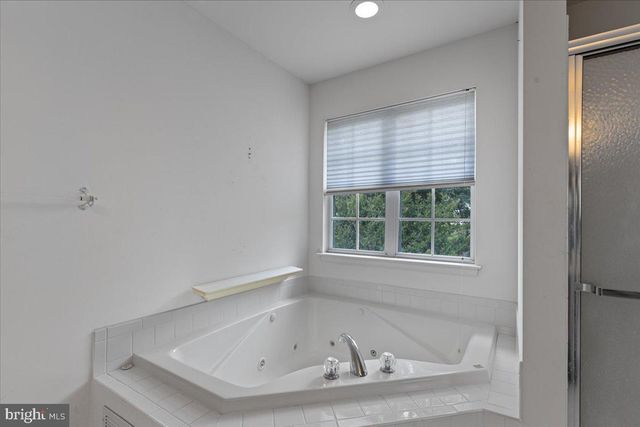 8125 MOFFAT RUN, Chesapeake Beach, MD 20732