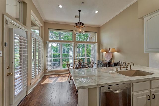 46 N Copperknoll Circle, The Woodlands, TX 77381