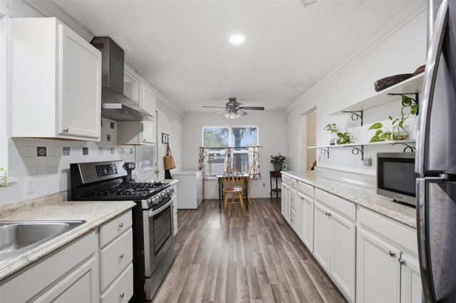 9900 Regal CT, Austin, TX 78725