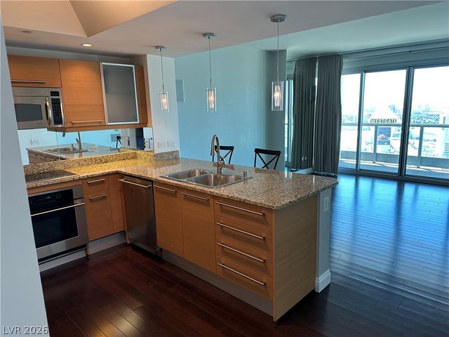222 Karen Avenue 3203, Las Vegas, NV 89109