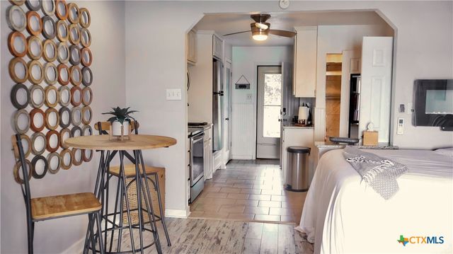303 Cliffhouse Drive, Belton, TX 76513
