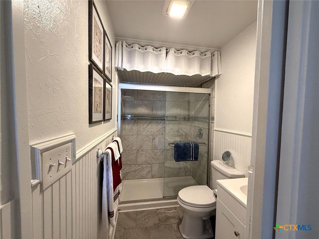 303 Cliffhouse Drive, Belton, TX 76513