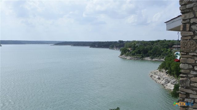 303 Cliffhouse Drive, Belton, TX 76513