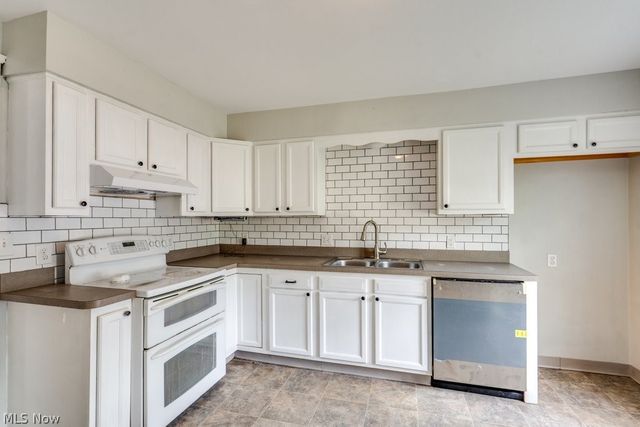 123 7th Street NW, Barberton, OH 44203