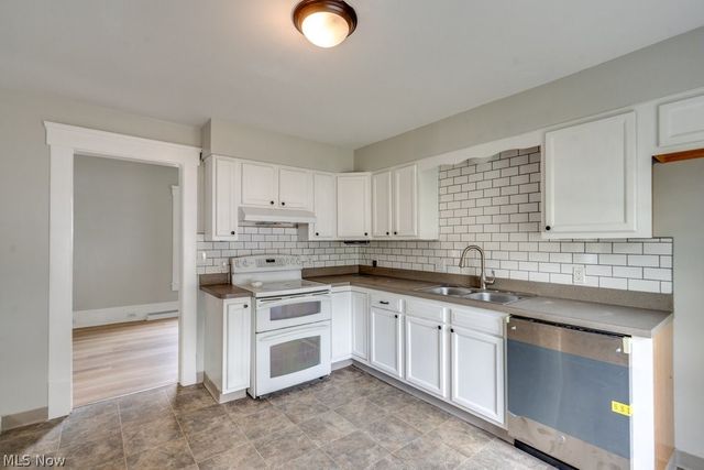 123 7th Street NW, Barberton, OH 44203