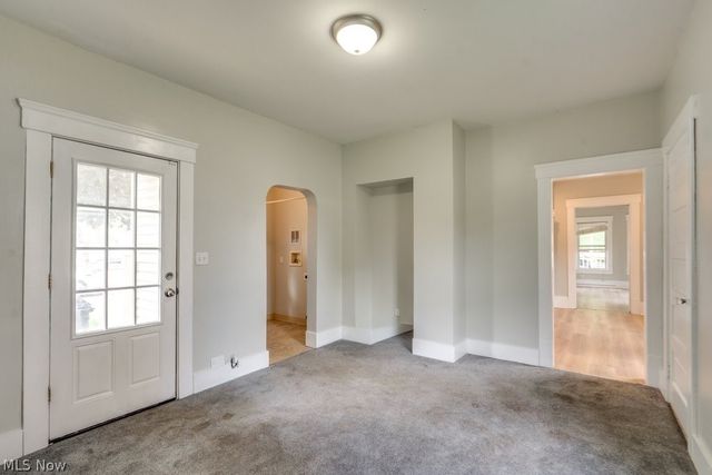 123 7th Street NW, Barberton, OH 44203