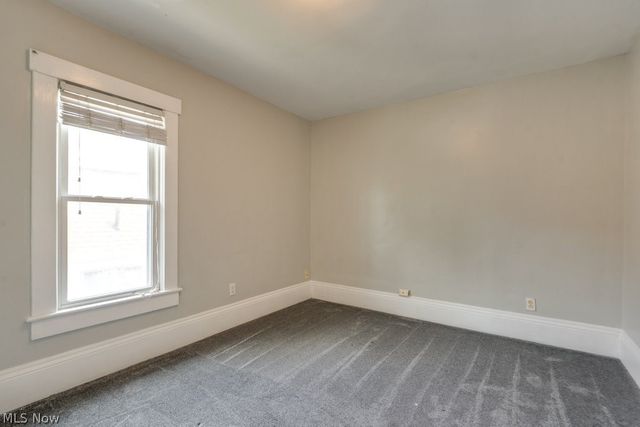 123 7th Street NW, Barberton, OH 44203