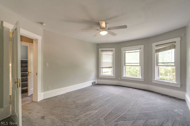 123 7th Street NW, Barberton, OH 44203