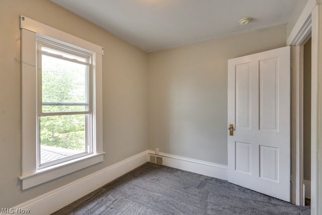 123 7th Street NW, Barberton, OH 44203