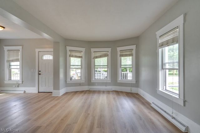 123 7th Street NW, Barberton, OH 44203