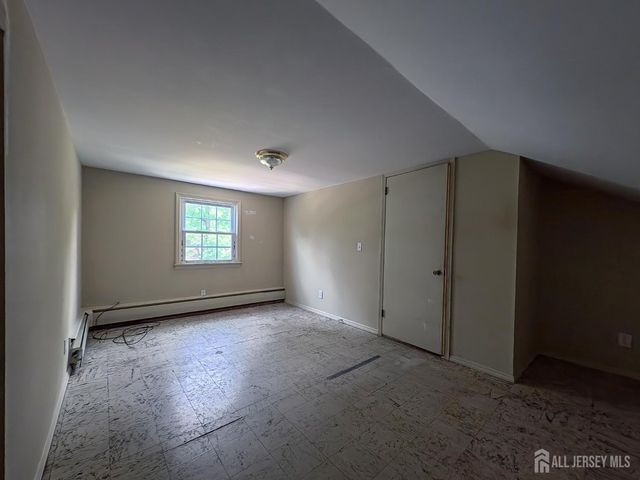 196 Normandy Road, Edison, NJ 08820