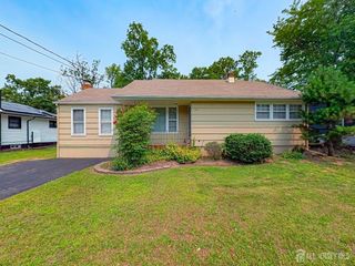 196 Normandy Road, Edison, NJ 08820
