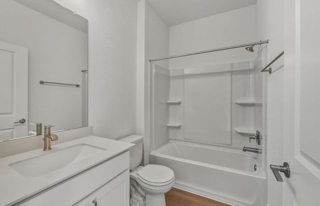 104 Darlington CT, Liberty Hill, TX 78642