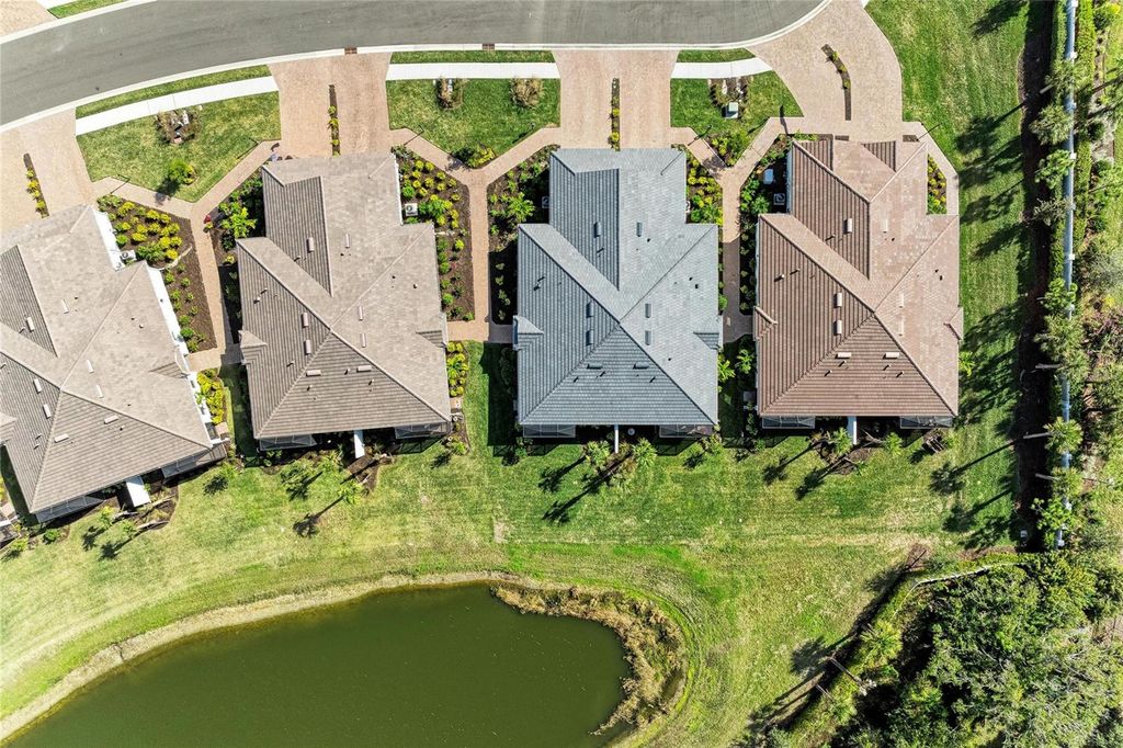 Image 44 of property listing at 6017 MESA GLEN, Bradenton, FL 34203