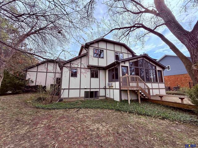 1205 Evergreen Drive, Lincoln, NE 68510
