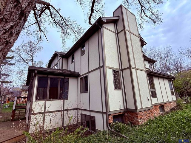 1205 Evergreen Drive, Lincoln, NE 68510