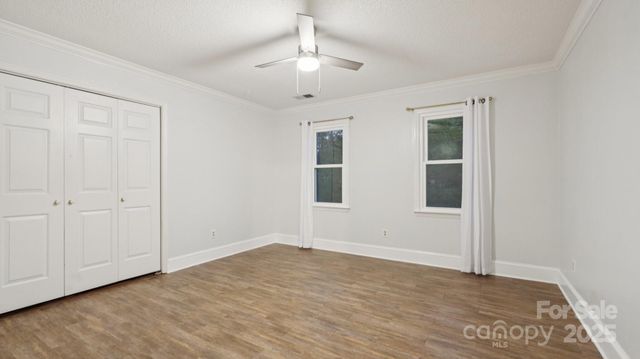 101 Lynn Cove Lane, Mooresville, NC 28117